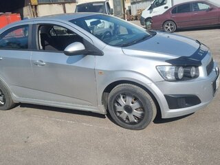 2012 Chevrolet Aveo II, серебристый, 450000 рублей, вид 1