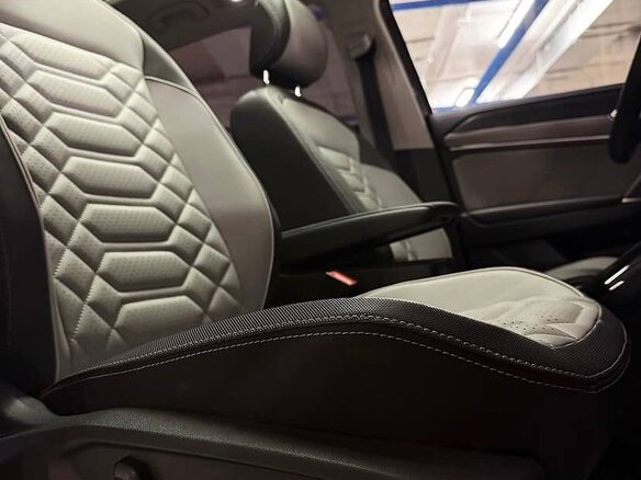 2023 Volkswagen Tayron I Рестайлинг, чёрный, 2350000 рублей - вид 10
