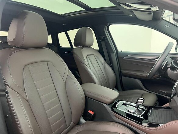 2025 BMW X4 20i II (G02) Рестайлинг, белый, 7870000 рублей - вид 10