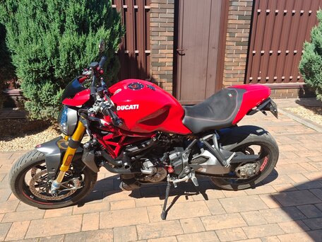 2019 Ducati Monster 1200, красный, 1500000 рублей, вид 1