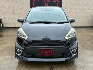 2018 Toyota Sienta II, чёрный, 980400 рублей, вид 2