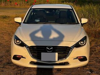 2018 Mazda Axela III Рестайлинг, белый, 1187000 рублей, вид 1