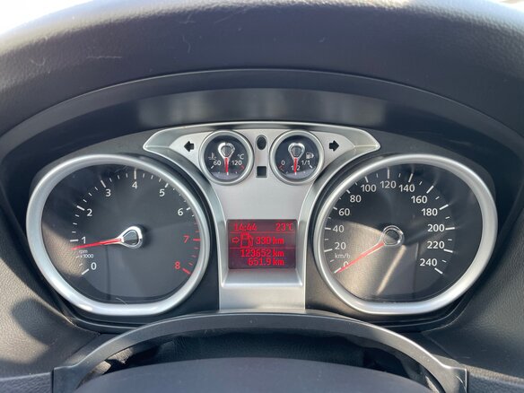 2008 Ford Focus II Рестайлинг, серый, 770000 рублей - вид 12