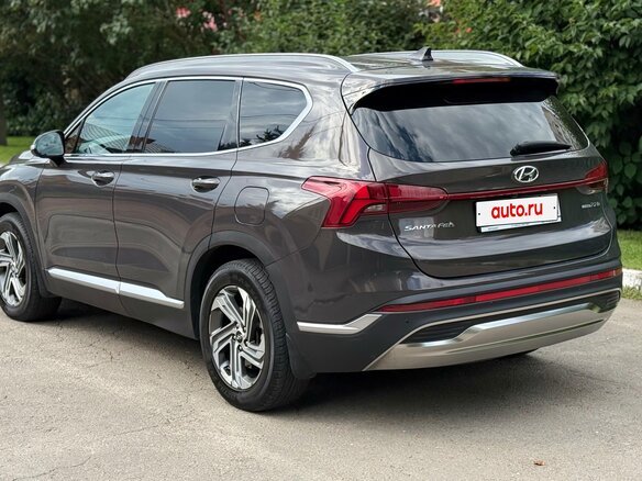 2021 Hyundai Santa Fe IV Рестайлинг, коричневый, 3000000 рублей - вид 5