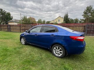 2013 Kia Rio III, синий, 500000 рублей, вид 4