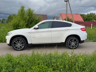 2010 BMW X6 50i 8-speed I (E71), белый, 1650000 рублей, вид 4
