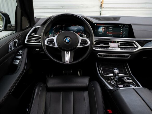 2021 BMW X7 40i I (G07), серый, 8799000 рублей - вид 10
