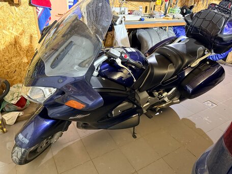 2005 Honda ST 1300, синий, 530000 рублей, вид 4
