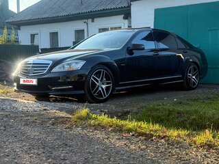 2011 Mercedes-Benz S-Класс 500 Long V (W221) Рестайлинг, чёрный, 1800000 рублей, вид 1