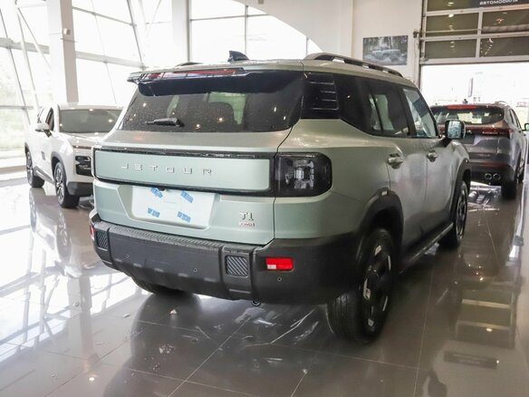 2026 Jetour T1, зелёный, 4199900 рублей - вид 4