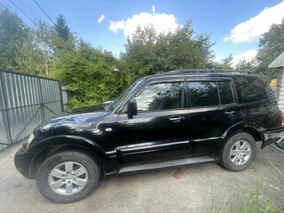 2006 Mitsubishi Pajero III Рестайлинг, чёрный, 790000 рублей, вид 2