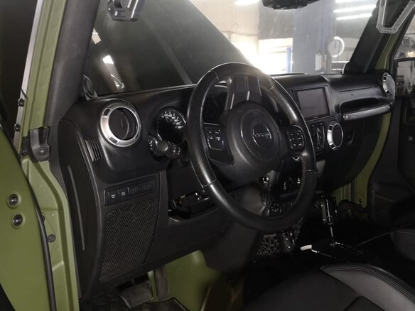 2012 Jeep Wrangler III (JK), зелёный, 11000000 рублей - вид 6