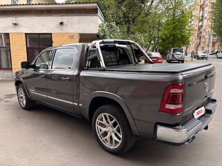 2023 Ram 1500 Quad Cab V, серый, 9550000 рублей, вид 5