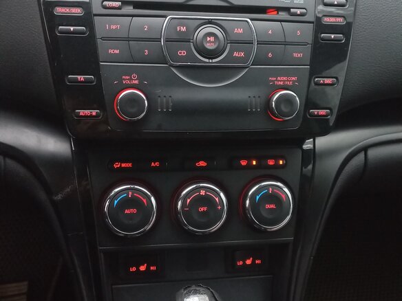 2010 Mazda 6 II (GH) Рестайлинг, чёрный, 900000 рублей - вид 13