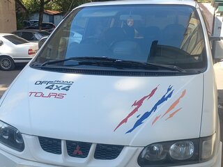 2001 Mitsubishi Delica IV, белый, 1650000 рублей, вид 1