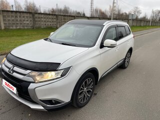 2016 Mitsubishi Outlander III Рестайлинг 2, белый, 1390000 рублей, вид 1