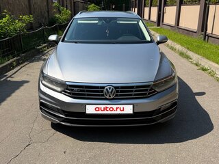 2017 Volkswagen Passat DSG7 B8, серый, 2350000 рублей, вид 4