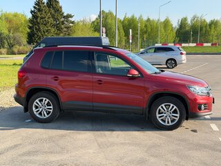 2014 Volkswagen Tiguan I Рестайлинг, красный, 1150000 рублей, вид 4