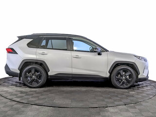 2020 Toyota RAV4 V (XA50), белый, 3350000 рублей, вид 4