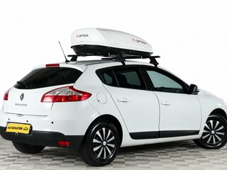 2014 Renault Megane III Рестайлинг, белый, 879000 рублей, вид 4