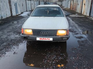 1990 Audi 100 III (C3) Рестайлинг, белый, 70000 рублей, вид 1