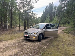 2012 Hyundai Solaris I, золотистый, 800000 рублей, вид 3