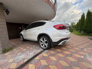 2015 BMW X6 35i II (F16), белый, 2800000 рублей, вид 4