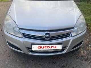 2011 Opel Astra H Рестайлинг, серебристый, 415000 рублей, вид 2