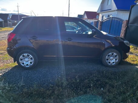 2012 Skoda Fabia II Рестайлинг, пурпурный, 550000 рублей, вид 4