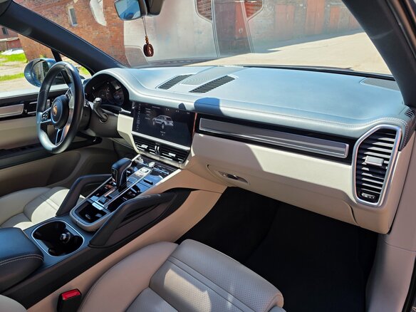 2020 Porsche Cayenne III, голубой, 7300000 рублей - вид 19