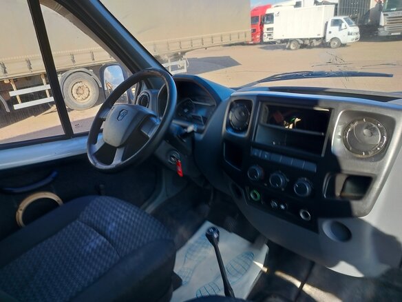 2002 ГАЗ ГАЗель (3302), белый, 942500 рублей - вид 4