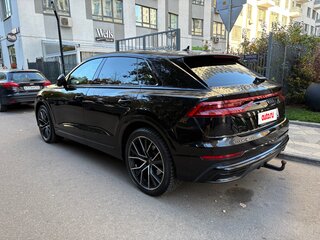 2020 Audi Q8 45 TDI I (4M), чёрный, 8450000 рублей, вид 3