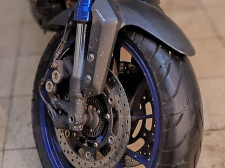 2015 Yamaha MT-09 Tracer (FJ-09), чёрный, 680000 рублей, вид 3