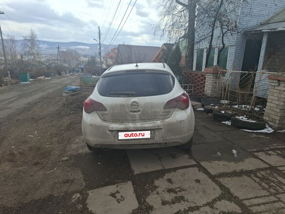 2010 Opel Astra J, белый, 750000 рублей - вид 2