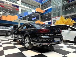 2023 Volkswagen Magotan B8 Рестайлинг, чёрный, 1975000 рублей, вид 4