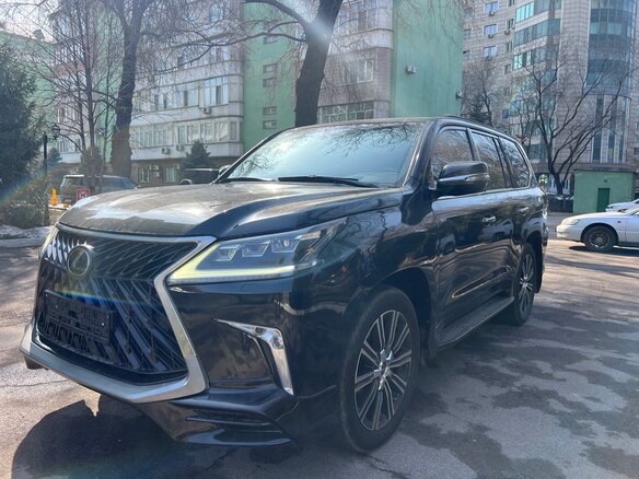 2021 Lexus LX 570 III Рестайлинг 2, чёрный, 6700000 рублей - вид 2