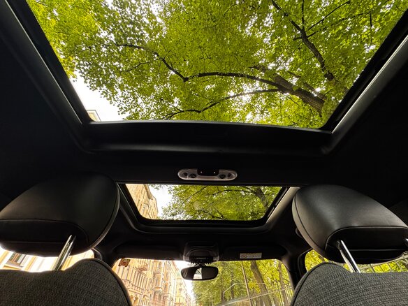 2015 Mini Hatch Cooper S III (F55/F56), серый, 1570000 рублей - вид 5