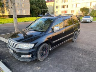 2000 Mitsubishi Chariot Grandis III, чёрный, 220000 рублей, вид 1