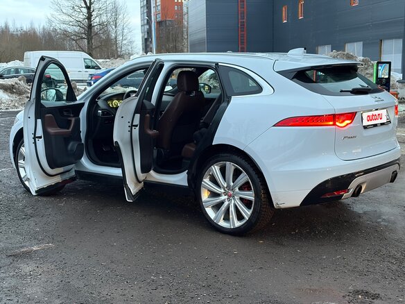 2016 Jaguar F-Pace I, белый, 2400000 рублей - вид 8
