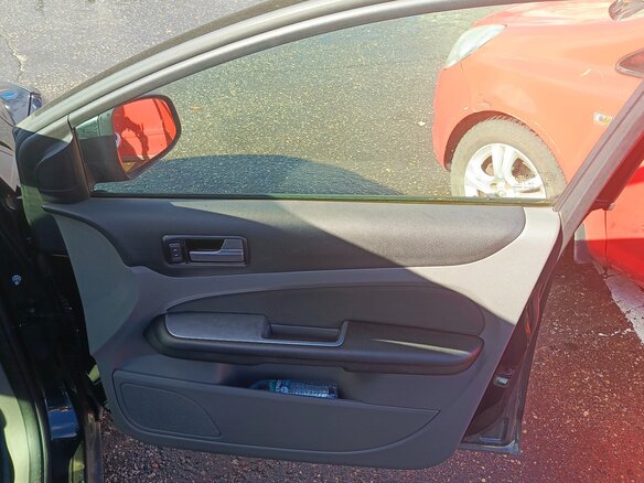 2010 Ford Focus II Рестайлинг, чёрный, 515000 рублей - вид 14