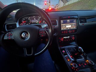 2012 Volkswagen Touareg II, чёрный, 2500000 рублей, вид 5