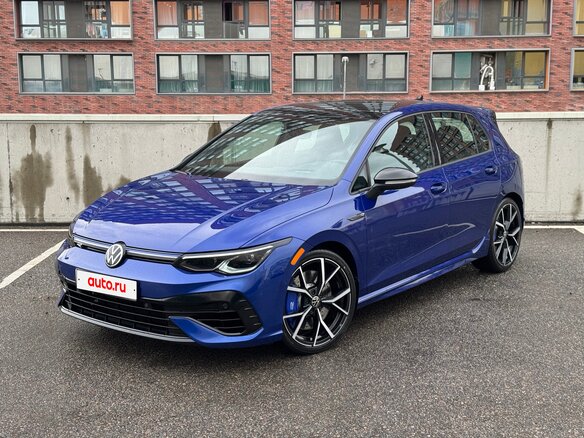 2021 Volkswagen Golf R VIII, синий, 3800000 рублей