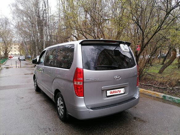 2017 Hyundai Grand Starex I Рестайлинг, серебристый, 2800000 рублей - вид 4
