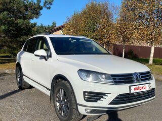 2018 Volkswagen Touareg II Рестайлинг, белый, 3900000 рублей, вид 3