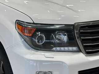 2014 Toyota Land Cruiser 200 Series Рестайлинг 1, белый, 3897000 рублей, вид 4