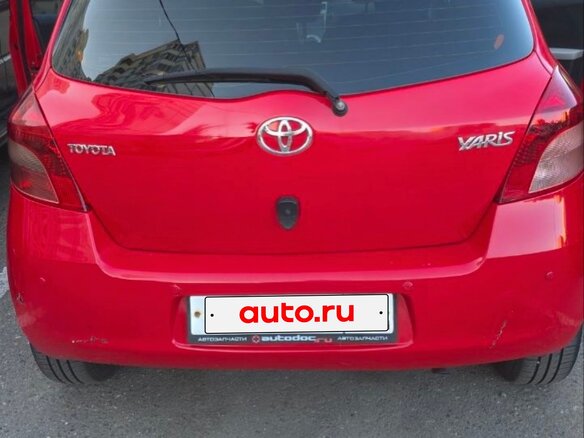 2008 Toyota Yaris Multimode II, красный, 510000 рублей - вид 3