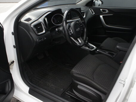 2019 Kia Ceed III, белый, 1460000 рублей, вид 5