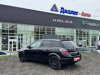 2014 Opel Astra H Рестайлинг, чёрный, 550000 рублей, вид 3