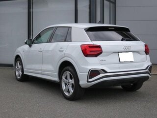 2022 Audi Q2 35 TFSI I Рестайлинг, белый, 1481000 рублей, вид 3