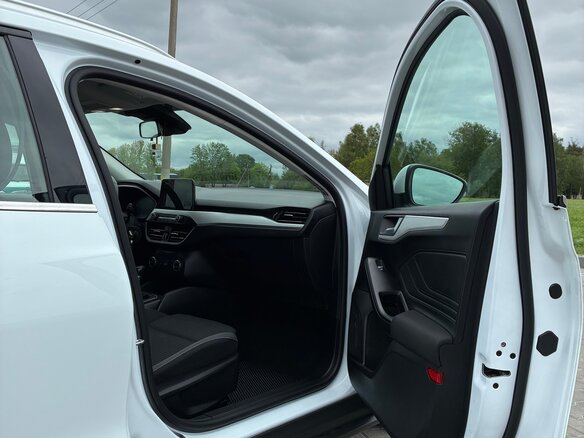 2020 Ford Focus IV, белый, 1200000 рублей - вид 17